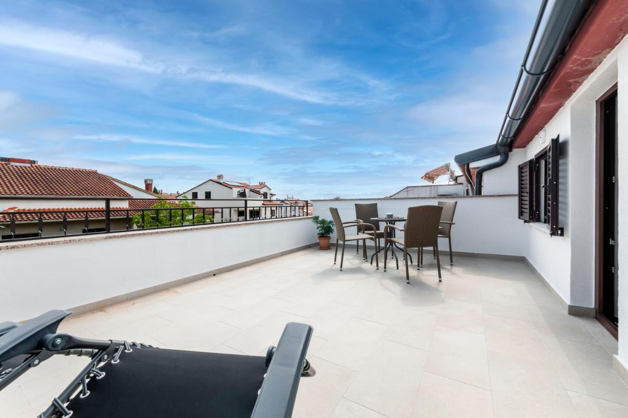 Apartments Sanja-New Renovated โรวีน ภายนอก รูปภาพ