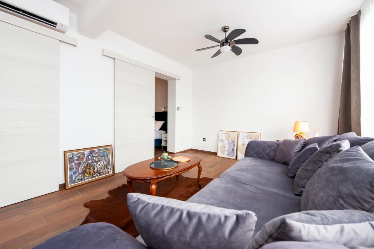 Apartments Sanja-New Renovated โรวีน ภายนอก รูปภาพ